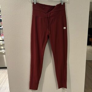 Vuori Daily Legging, size medium